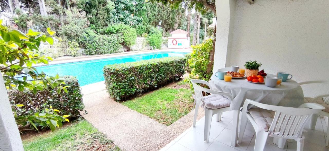 Apartamento Oasis Beach Дения Екстериор снимка